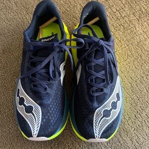 NWT Saucony Endorphin Pro 4 Men's Size 9